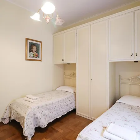 Lejlighed 3 Bedroom Elegant For 6 - Metro 2min & Wifi Rom
