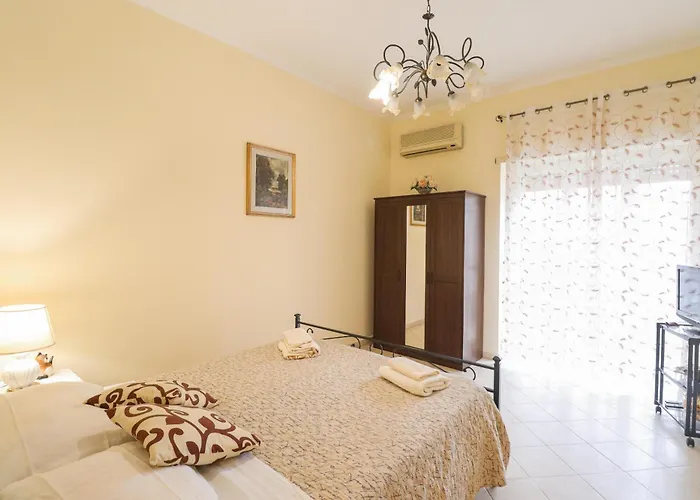 Apartmán 3 Bedroom Elegant For 6 - Metro 2min & Wifi *