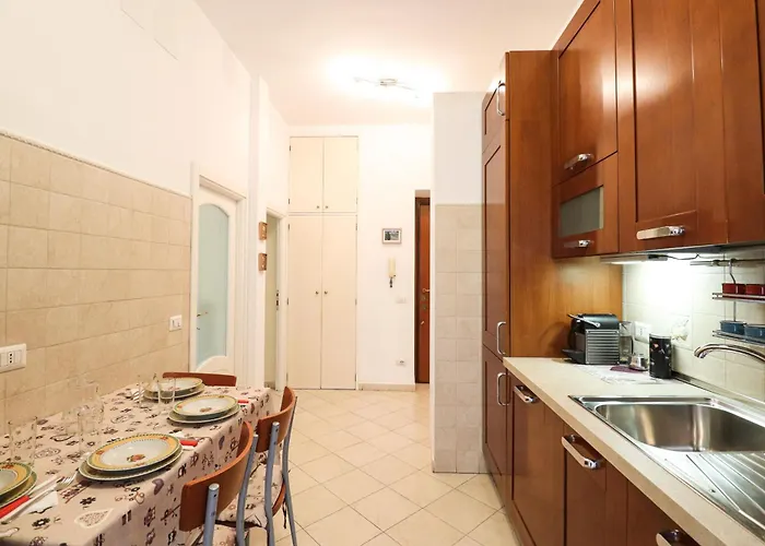 3 Bedroom Elegant For 6 - Metro 2min & Wifi * Řím