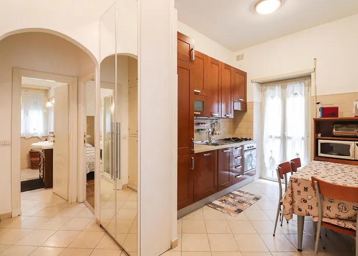 Apartmán 3 Bedroom Elegant For 6 - Metro 2min & Wifi *