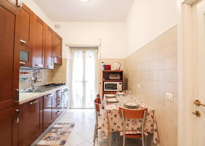 Apartmán 3 Bedroom Elegant For 6 - Metro 2min & Wifi *