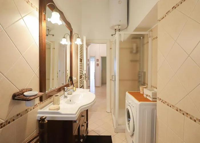 3 Bedroom Elegant For 6 - Metro 2min & Wifi Řím