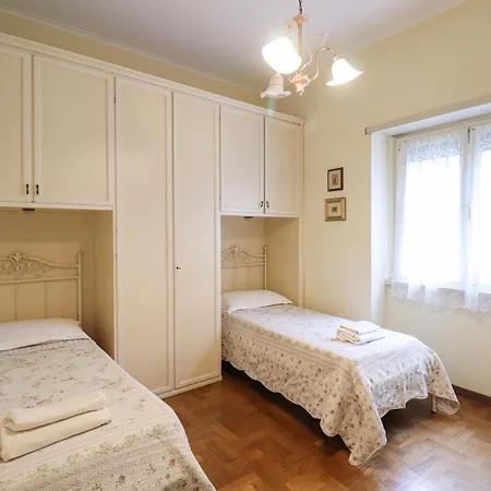 3 Bedroom Elegant For 6 - Metro 2min & Wifi Appartamento